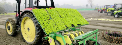 农业科技突破：智能农机助力丰收，引领现代农业新时代